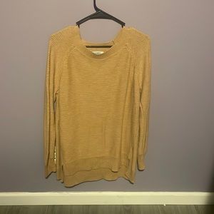 Old Navy tan sweater